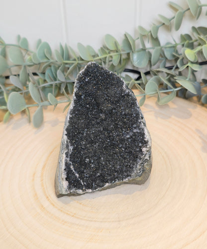 Amas d’Améthyste noire