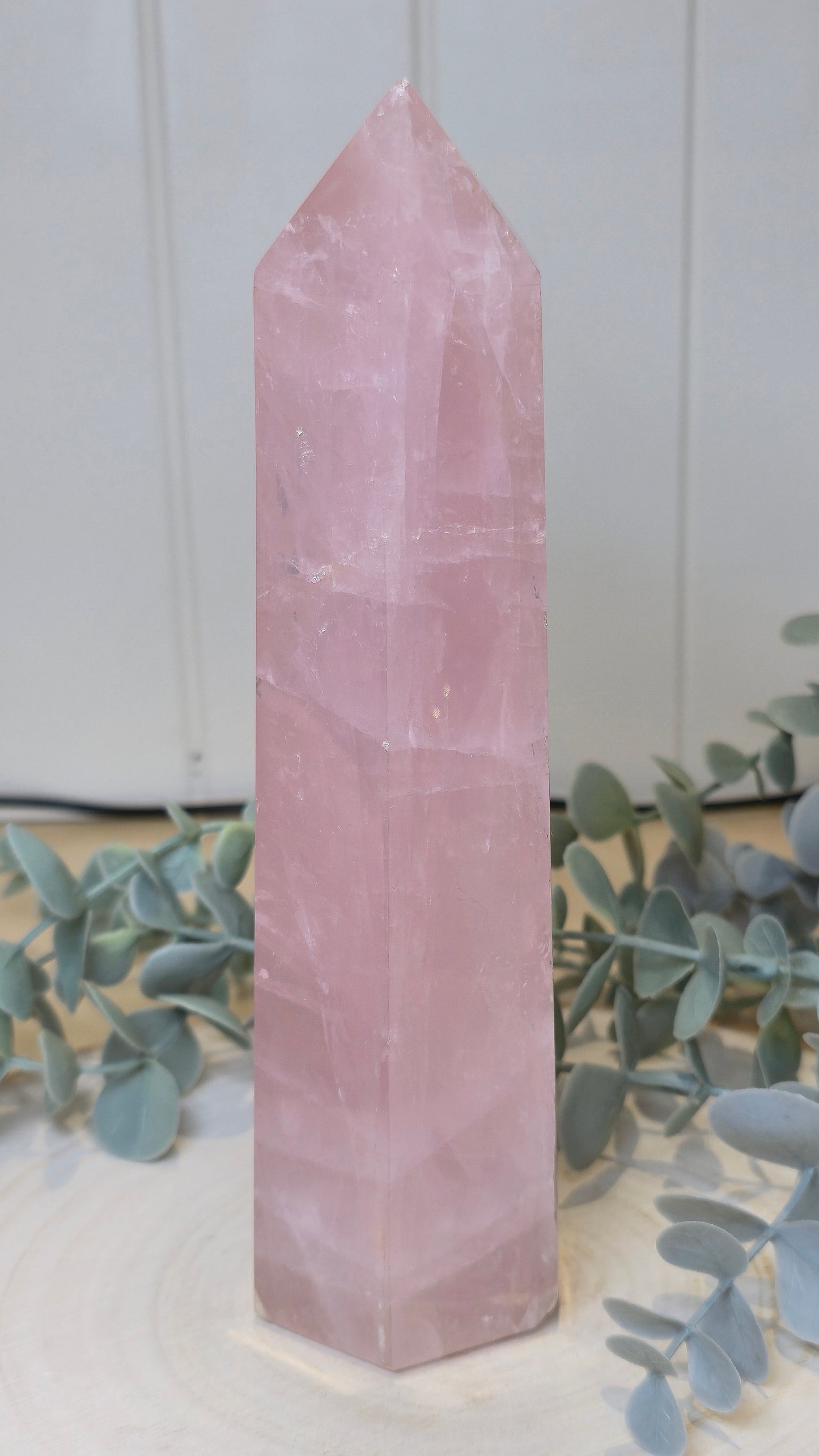 Pointe en Quartz rose de Madagascar