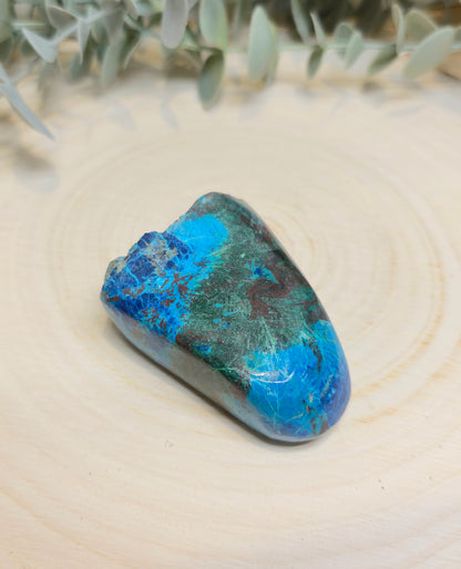Freeform Shattuckite