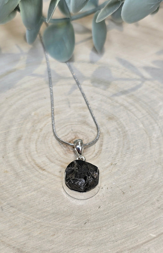 Collier Shungite