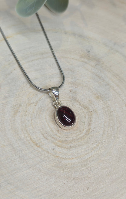 Collier en Grenat