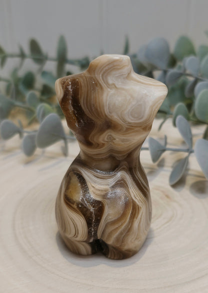 Femme Agate fleur ambrée