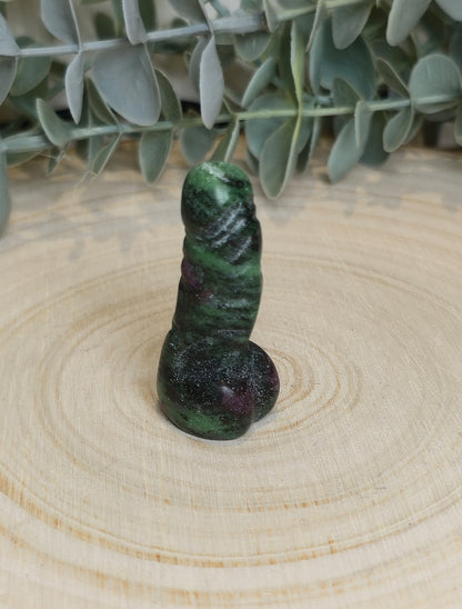 Pénis en Rubis zoïsite