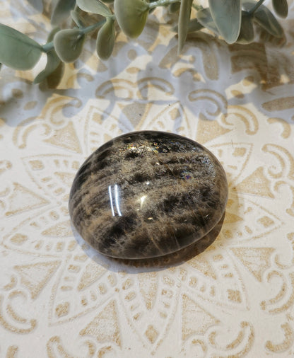 Pierre de paume en Pierre de lune noire