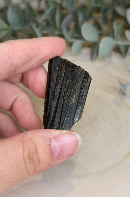 Tourmaline verte brute