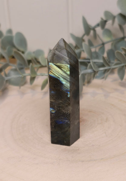 Pointe en Labradorite