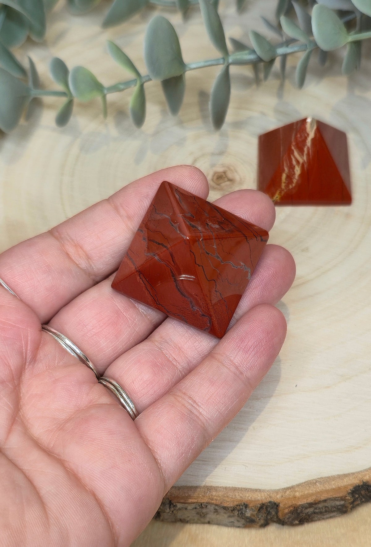 Pyramide Jaspe rouge