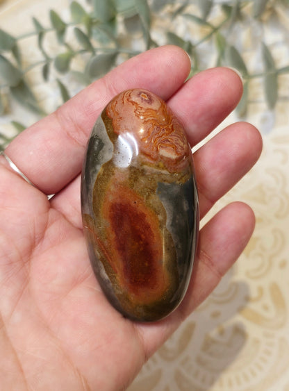 Pierre de paume en Jaspe Polychrome