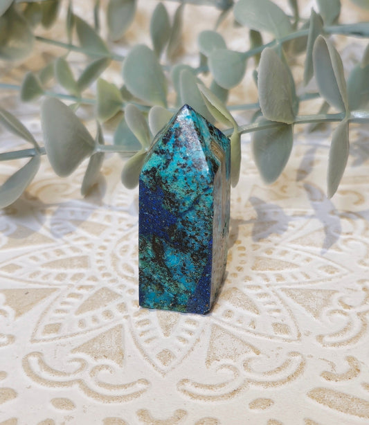 Pointe en Shattuckite