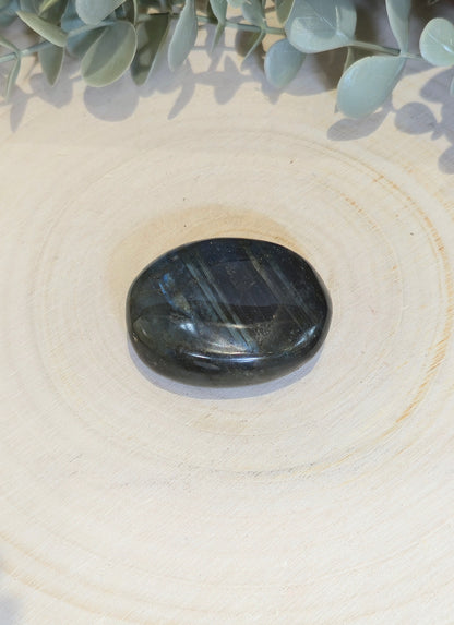 Pierre de paume en Labradorite
