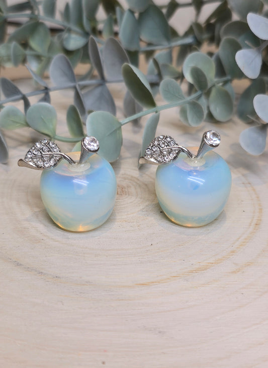 Pomme Opalite (manmade)