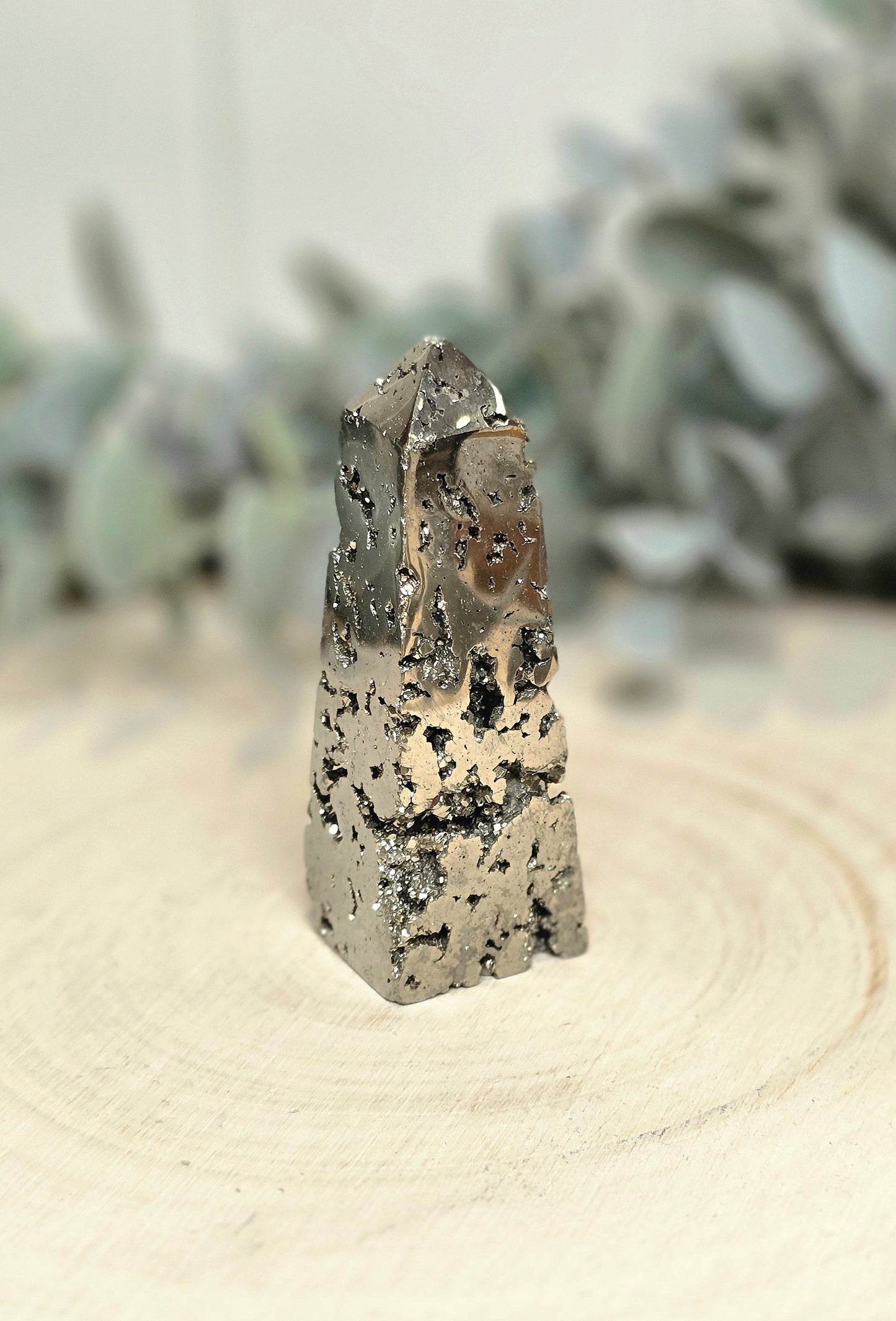 Pointe en Pyrite du Pérou