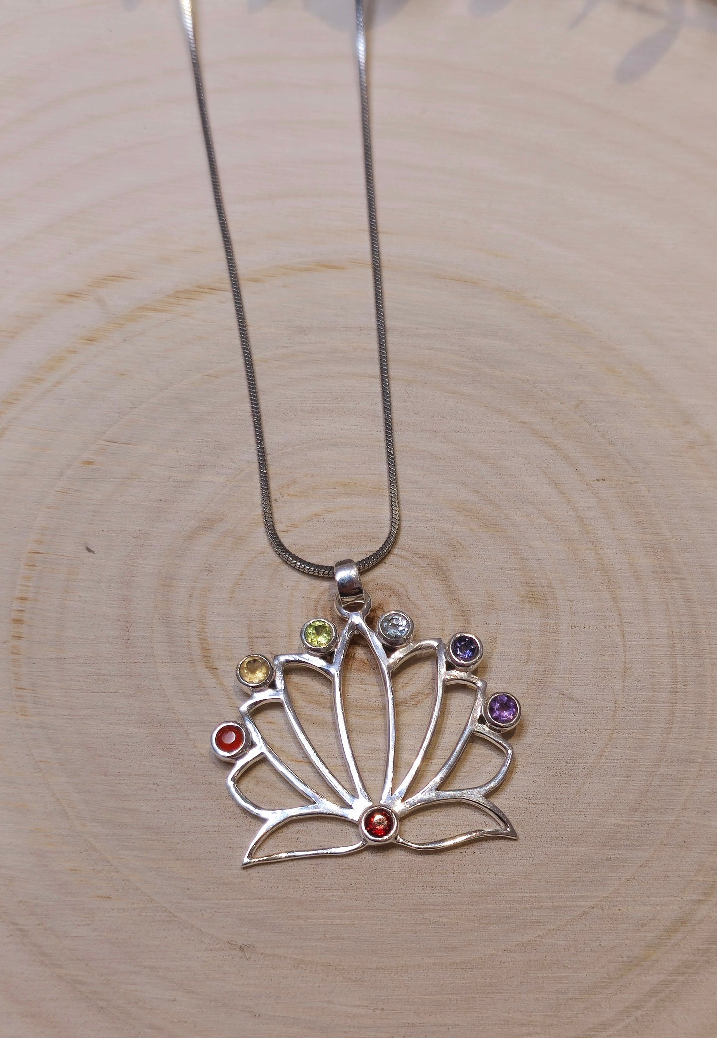 Collier Lotus Chakras