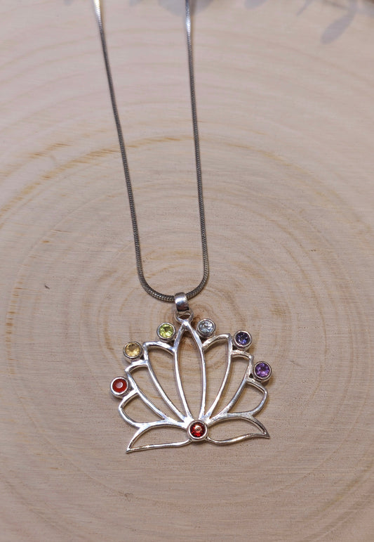 Collier Lotus Chakras