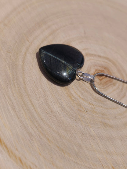 Collier en coeur en Oeil de tigre bleu (Faucon)