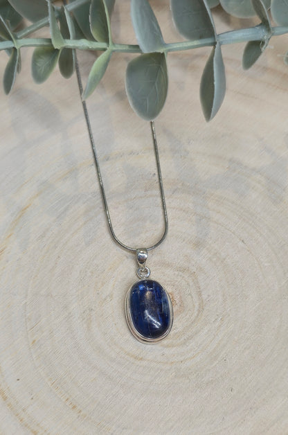 Collier Kyanite