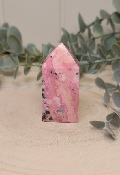 Pointe en Rhodonite du Pérou