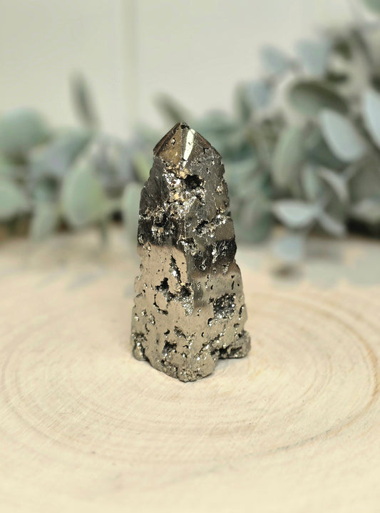 Pointe en Pyrite du Pérou