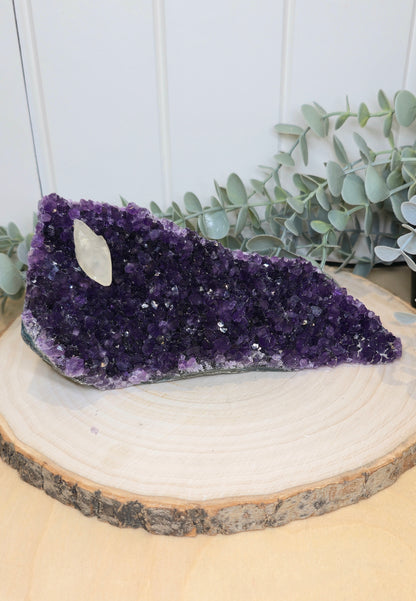 Base d’Améthyste et calcite géode d'Uruguay
