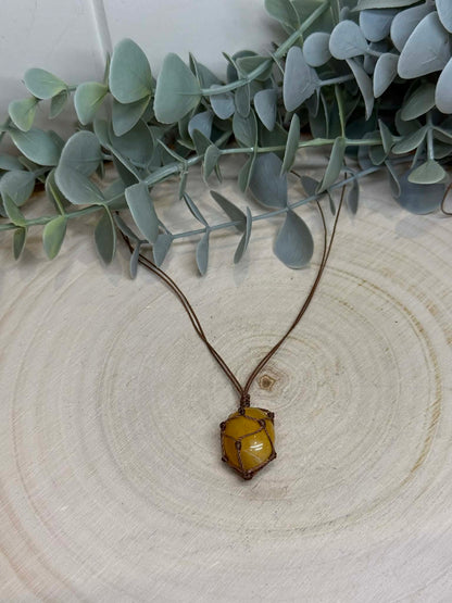Collier porte-pierre en macramé BeDesign Création