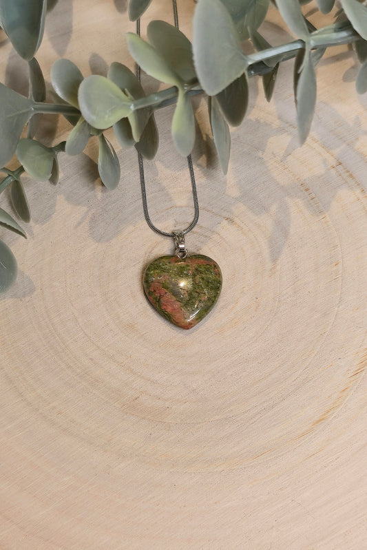 Collier en coeur en Unakite