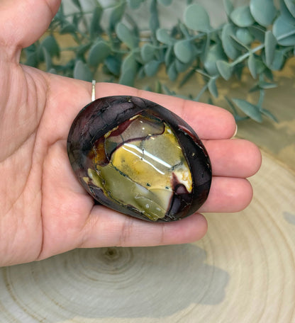 Pierre de paume en Jaspe Mookaïte