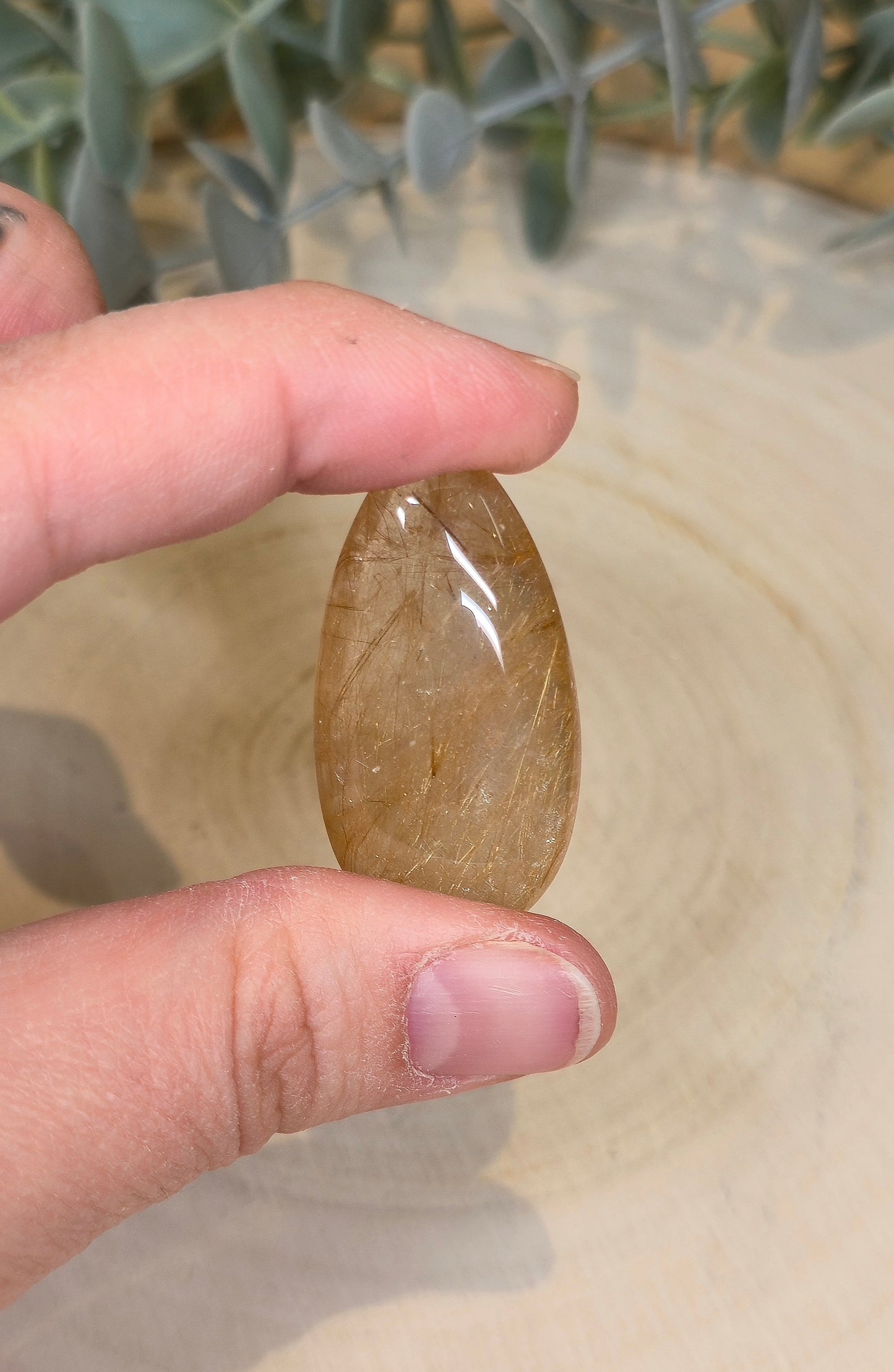 Quartz rutilé en goutte