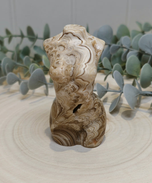Femme Agate fleur ambrée