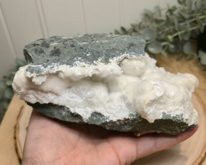 Okenite brute de l’Inde