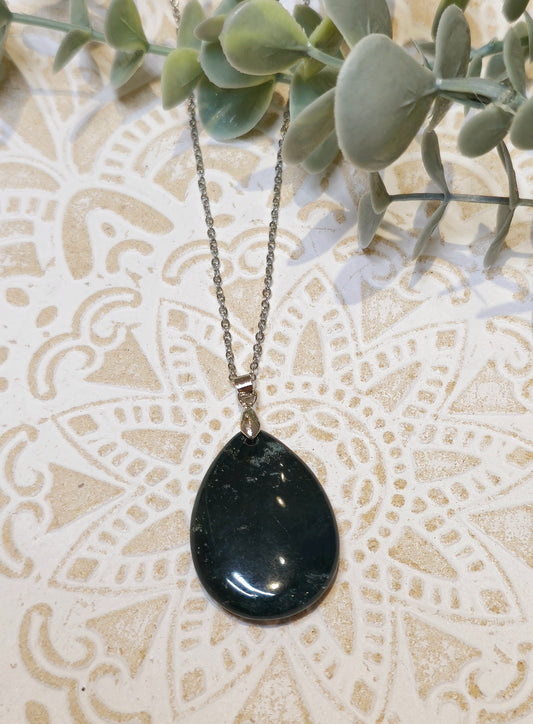 Collier en Agate mousse goutte