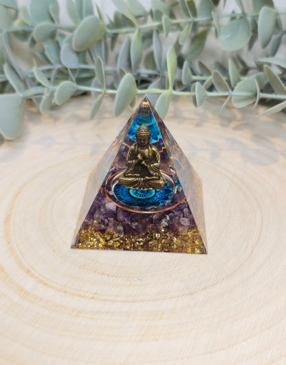 Pyramide Orgonite avec pierres - Améthyste et Bouddha