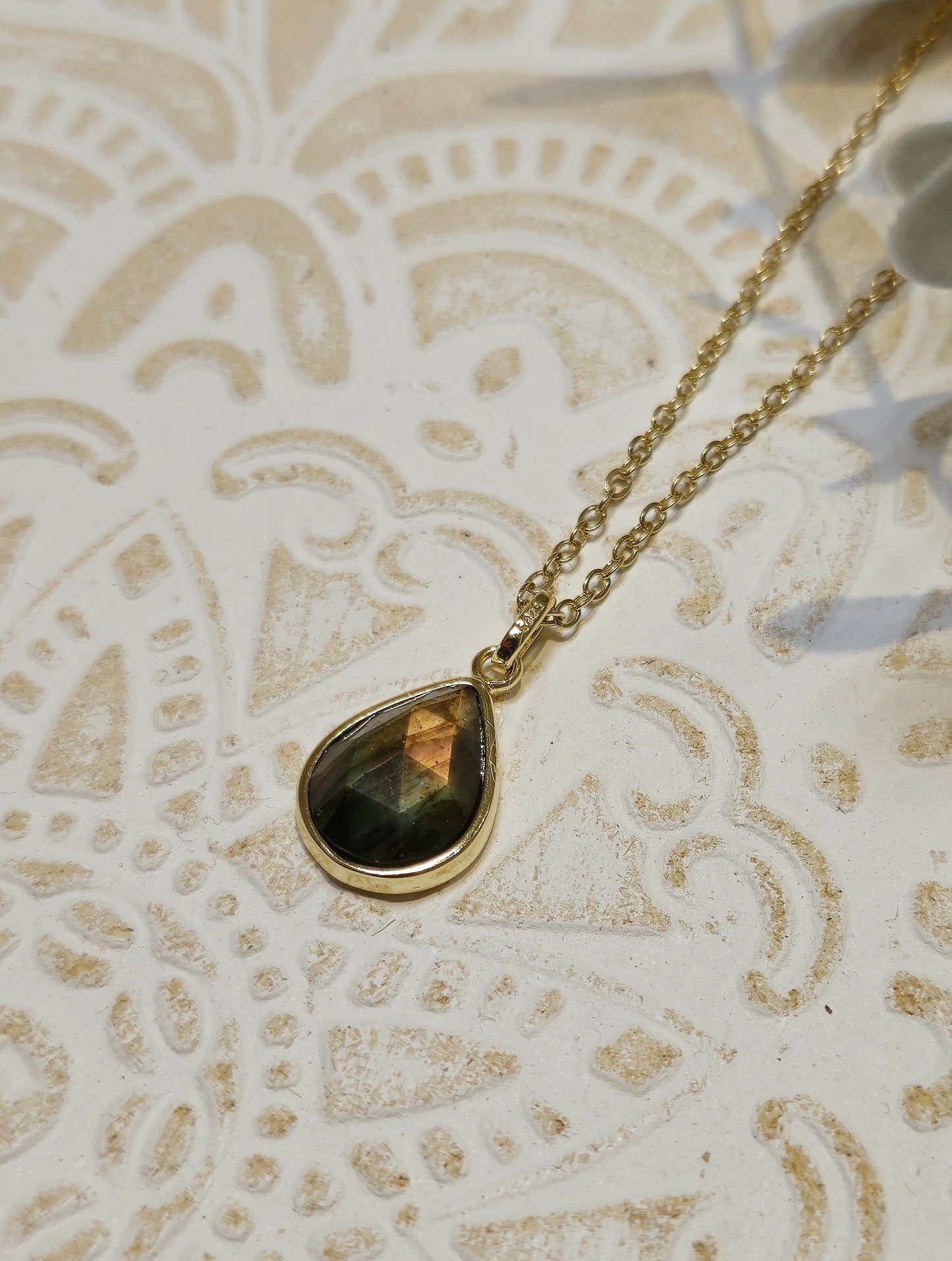 Collier Labradorite goutte gold
