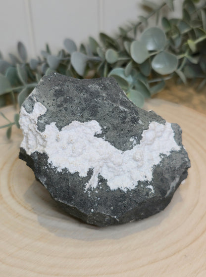 Okenite brute de l’Inde