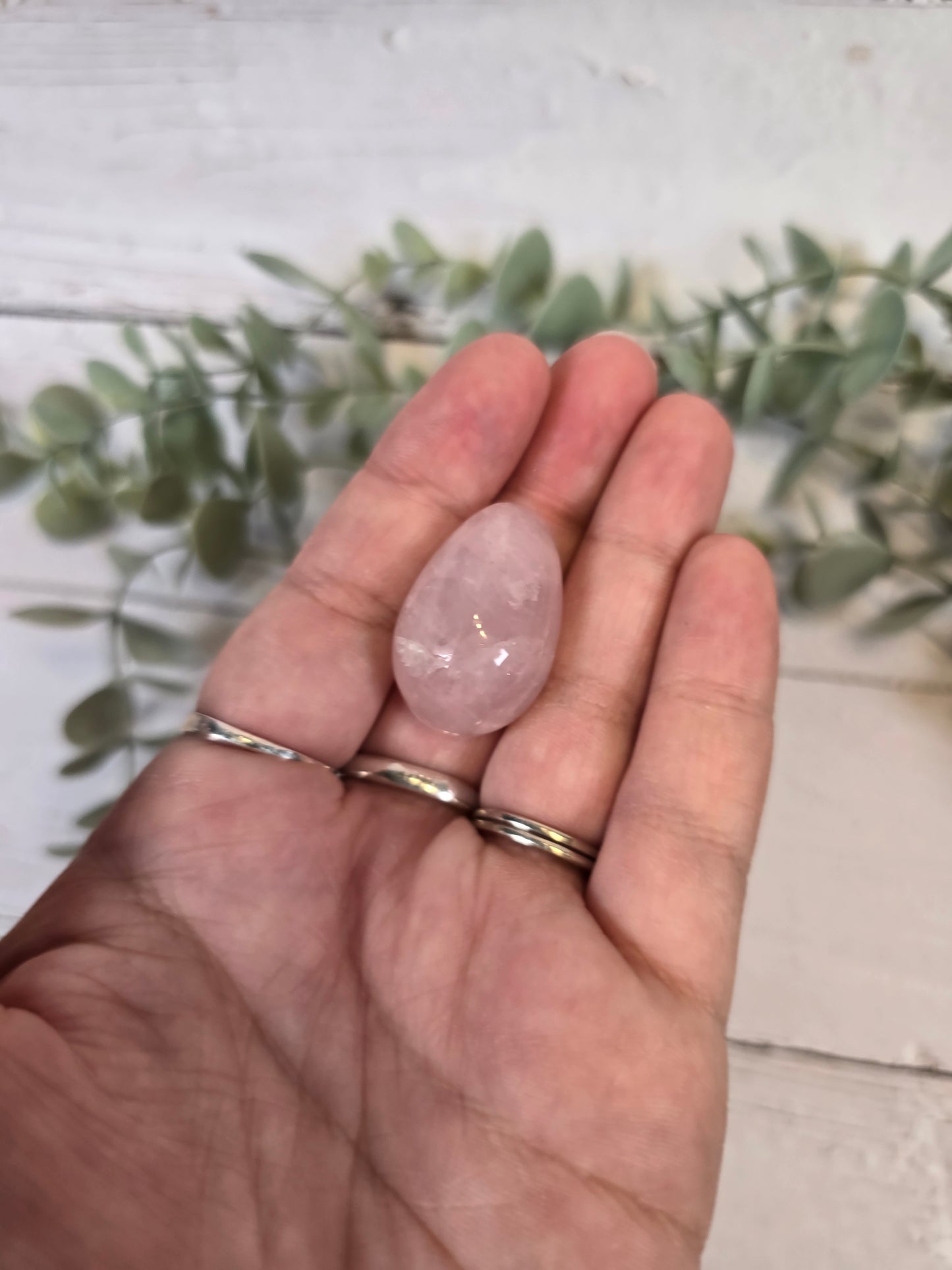 Œuf de Yoni en Quartz rose