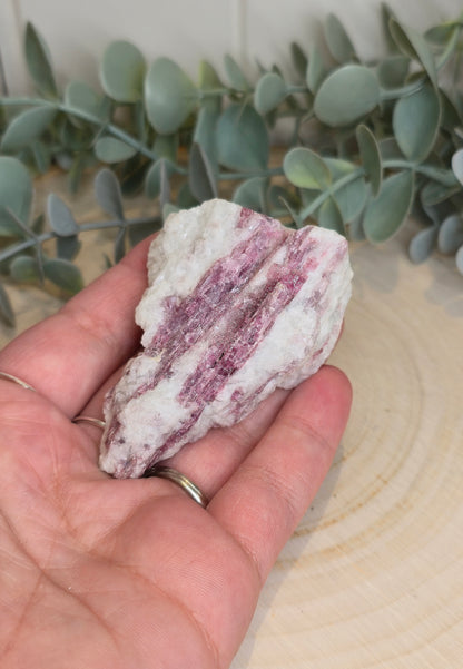 Tourmaline rose brute du Brésil