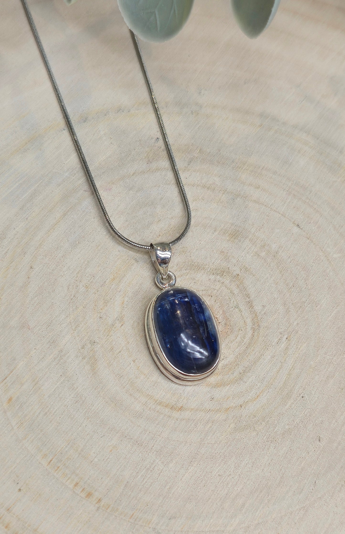 Collier Kyanite