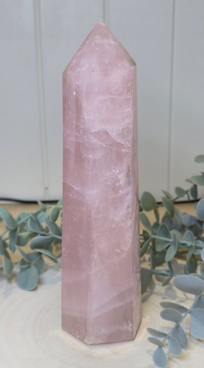 Pointe en Quartz rose de Madagascar