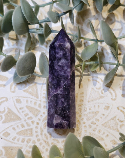 Pointe en Lépidolite