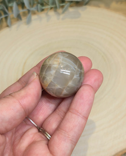 Sphère Pierre de lune pêche