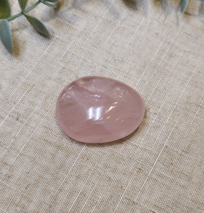 Pierre de paume en Quartz rose