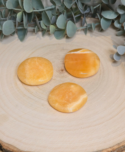 Pierre de paume mince Calcite orange
