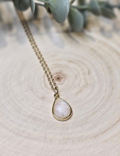 Collier Pierre de lune goutte gold