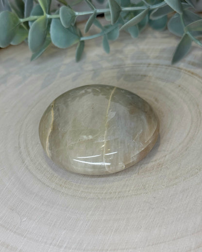 Pierre de lune verte de paume