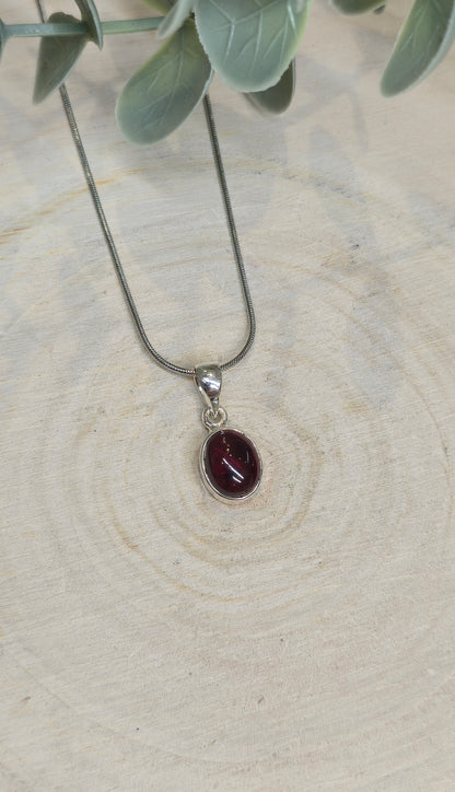 Collier en Grenat