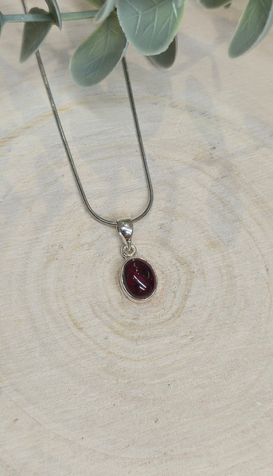 Collier en Grenat