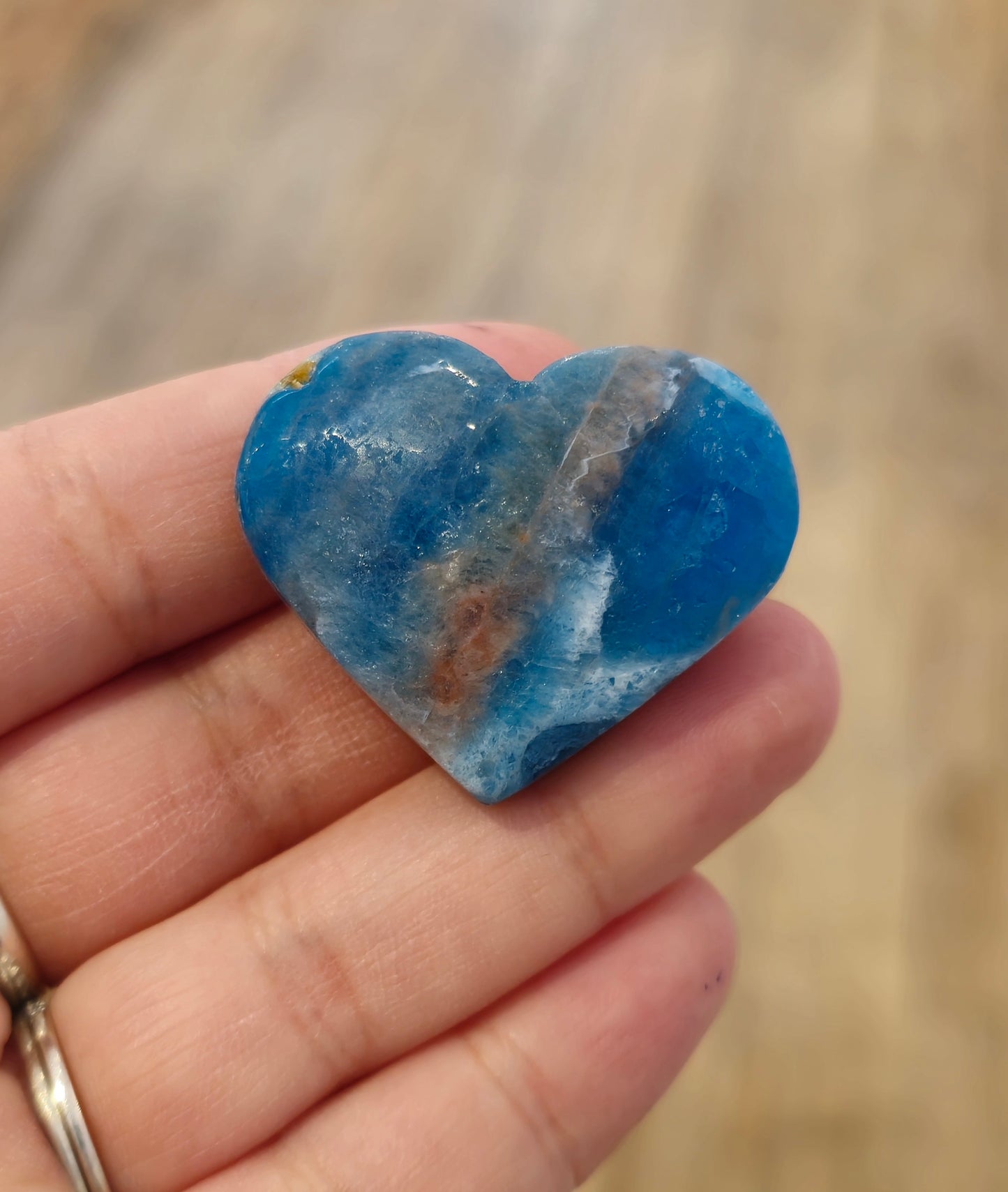 Coeur en Apatite bleue