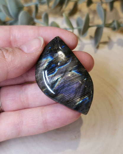 Freeform Labradorite