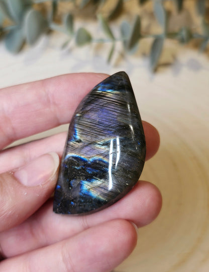 Freeform Labradorite