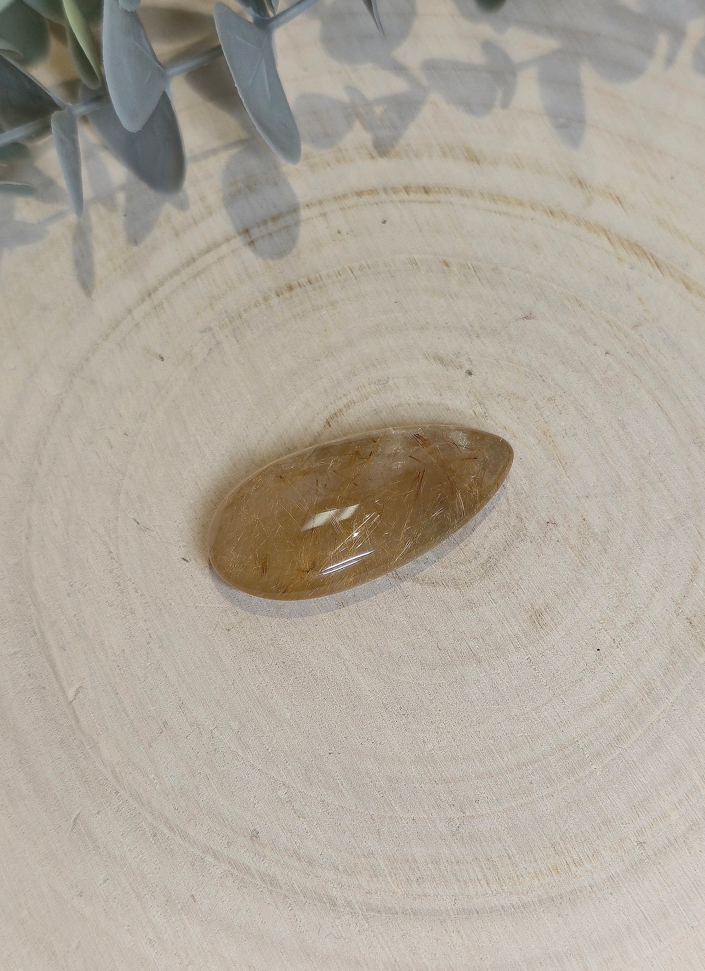Quartz rutilé en goutte