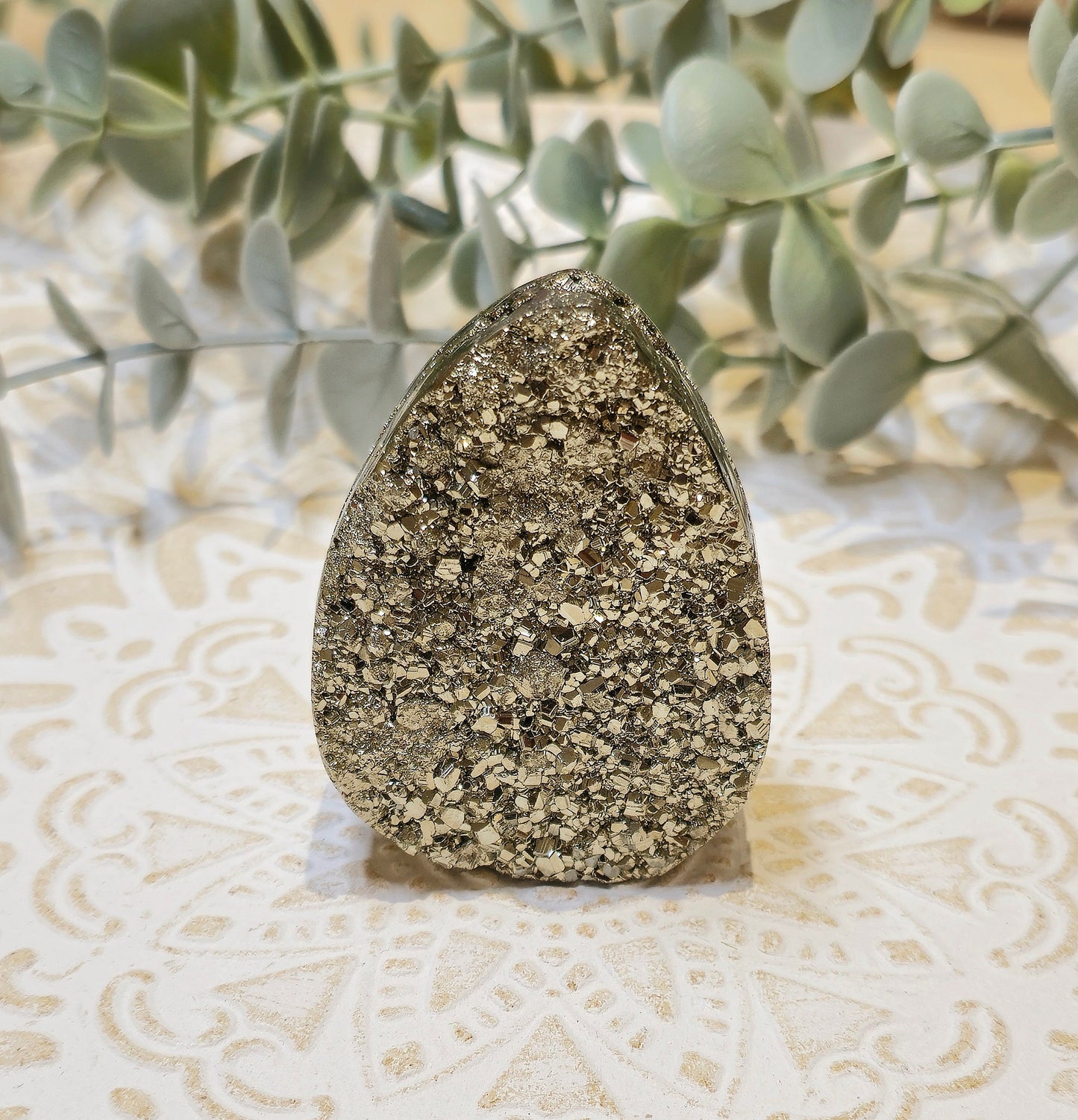 Pyrite brute avec base polie du Pérou